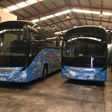 Autocares_Paco_Campos_buses_garaje